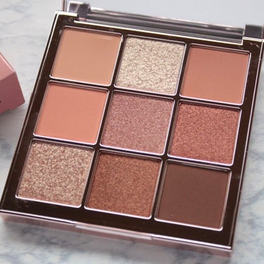 The Bella collection eyeshadow palette/CELEFIT/パウダーアイシャドウを使ったクチコミ（2枚目）