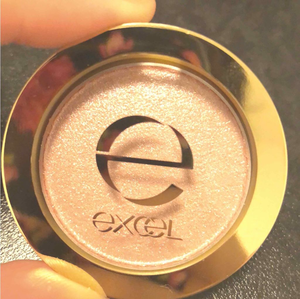 シャイニーシャドウ N/excel/単色アイシャドウを使ったクチコミ(1枚目)