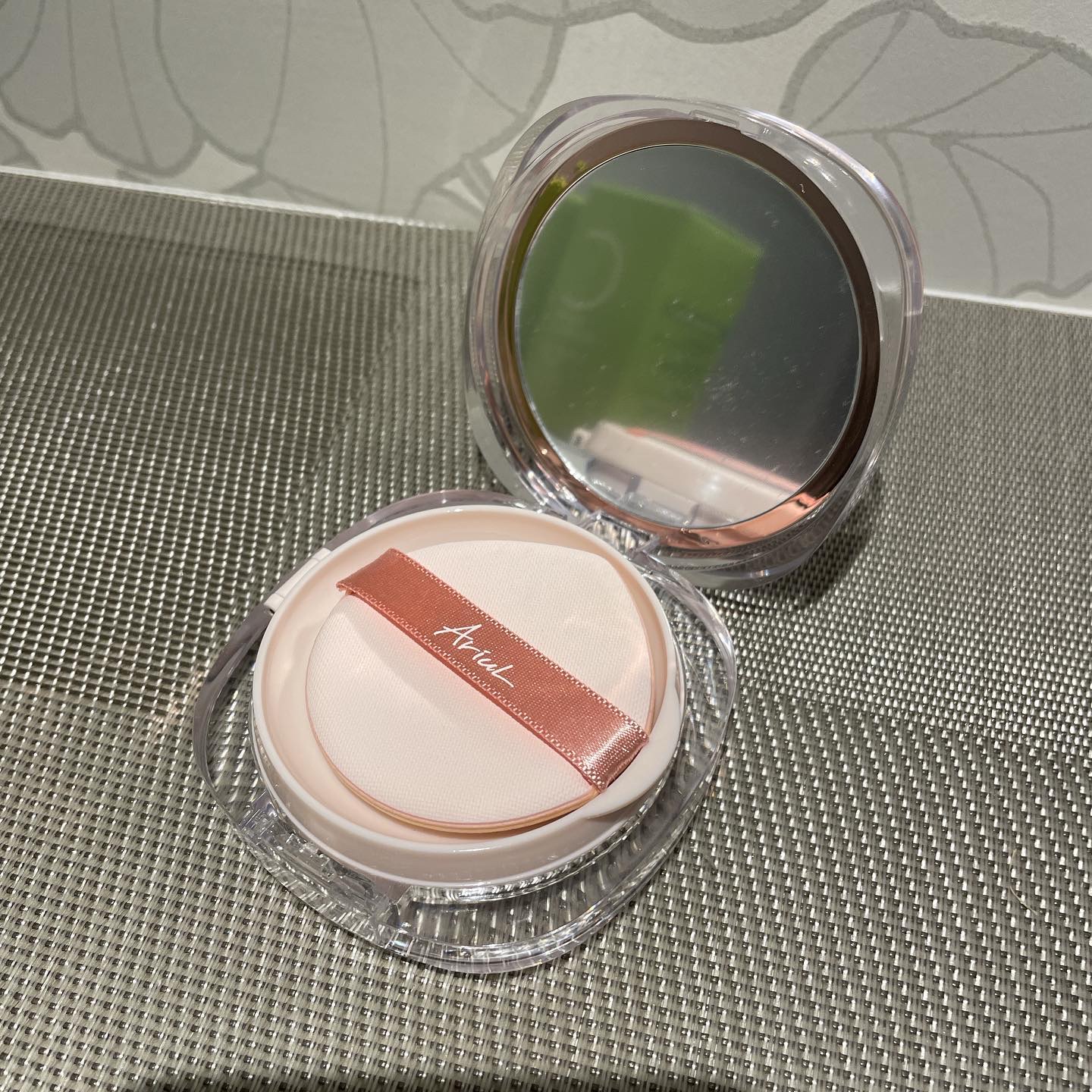 アリウル インクフェザーカバーラスティングクッション/Ariul/クッションファンデーションを使ったクチコミ（3枚目）