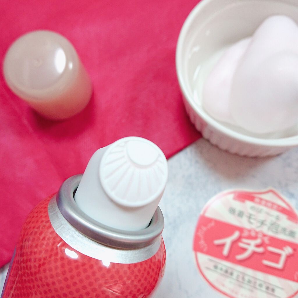 MoccHi SKIN モッチスキン吸着泡洗顔FS(イチゴ)のクチコミ「\ #mocchiskin .♡*./﻿
﻿﻿﻿﻿﻿﻿﻿﻿﻿﻿﻿﻿﻿﻿﻿﻿﻿﻿
﻿﻿﻿﻿﻿﻿﻿.....」（2枚目）