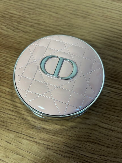 ディオールスキン フォーエヴァー トーンアップ グロウ クッション(リフィル)/Dior/ベースメイクを使ったクチコミ(2枚目)