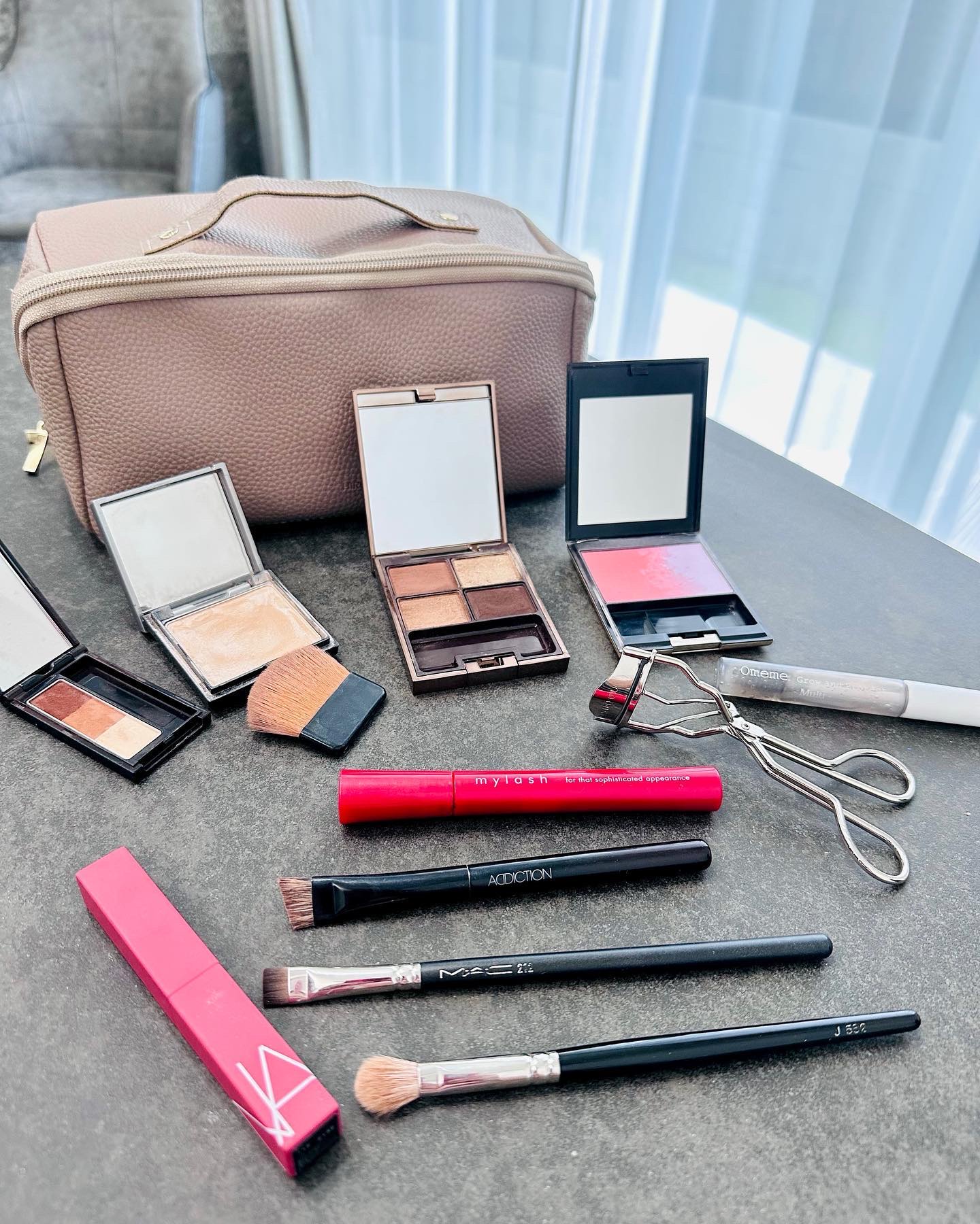 セレクション・ドゥ・ショコラアイズ/LUNASOL/アイシャドウパレットを使ったクチコミ（1枚目）