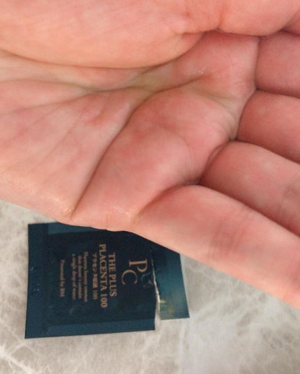 【馬プラセンタ原液100】プラセンタ原液100美容液 パウチ 1ml (馬プラセンタ)/パーフェクトC/美容液を使ったクチコミ(2枚目)