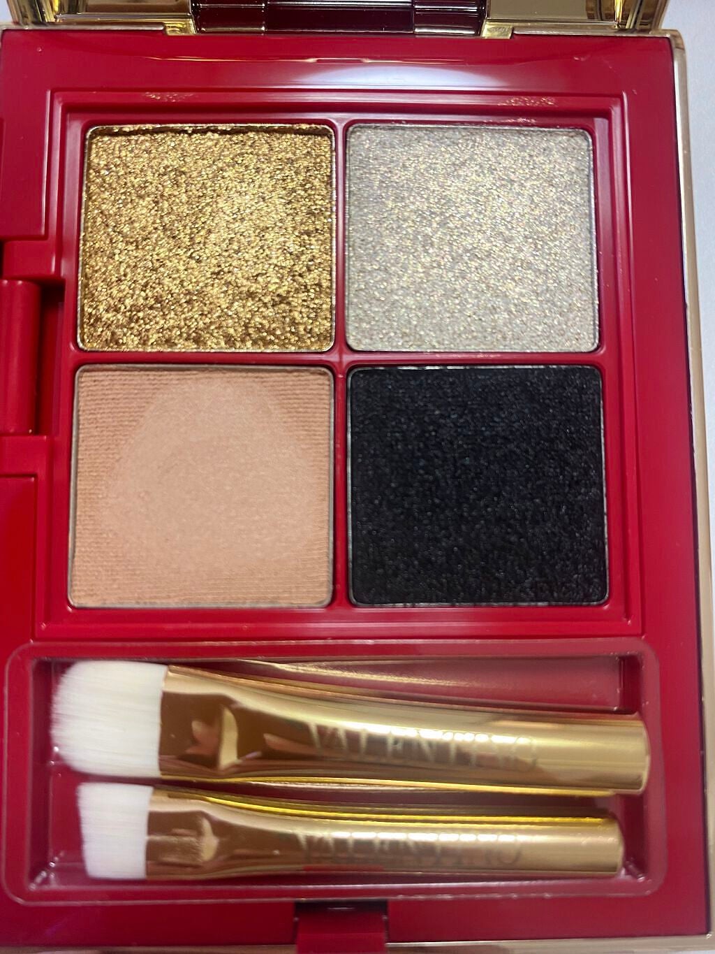 カラーフリップ/ヴァレンティノ ビューティ/アイシャドウパレットを使ったクチコミ(4枚目)