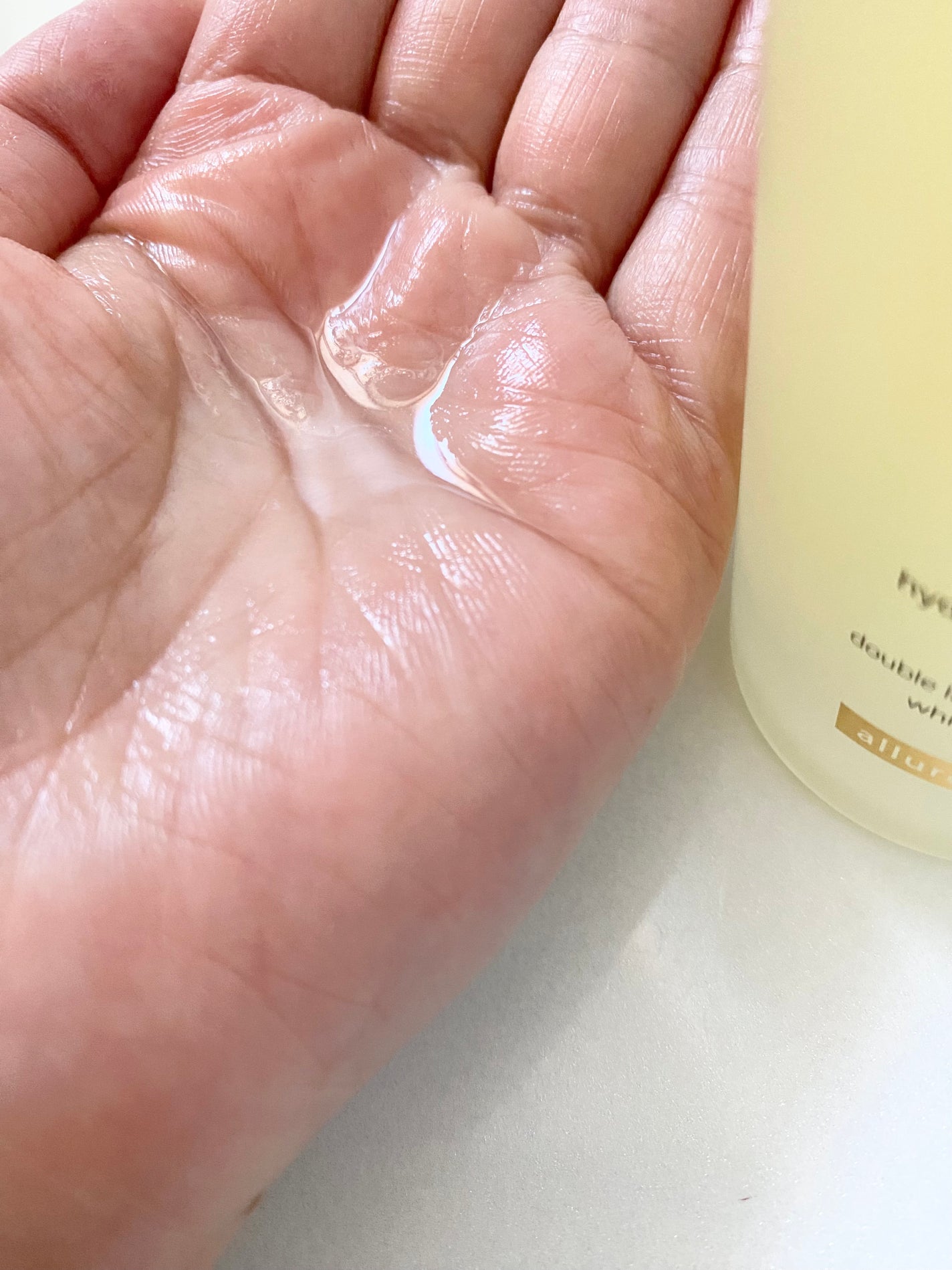 ダルバ ホワイトトリュフファーストスプレーセラム/ダルバ/ミスト状化粧水を使ったクチコミ(3枚目)