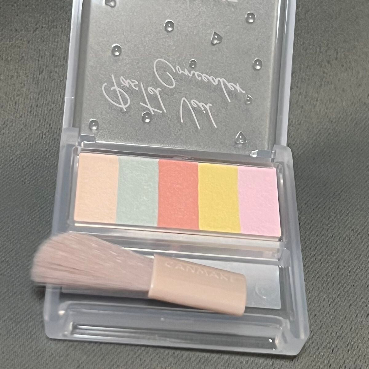 パステルヴェールコンシーラー/キャンメイク/パレットコンシーラーを使ったクチコミ(2枚目)