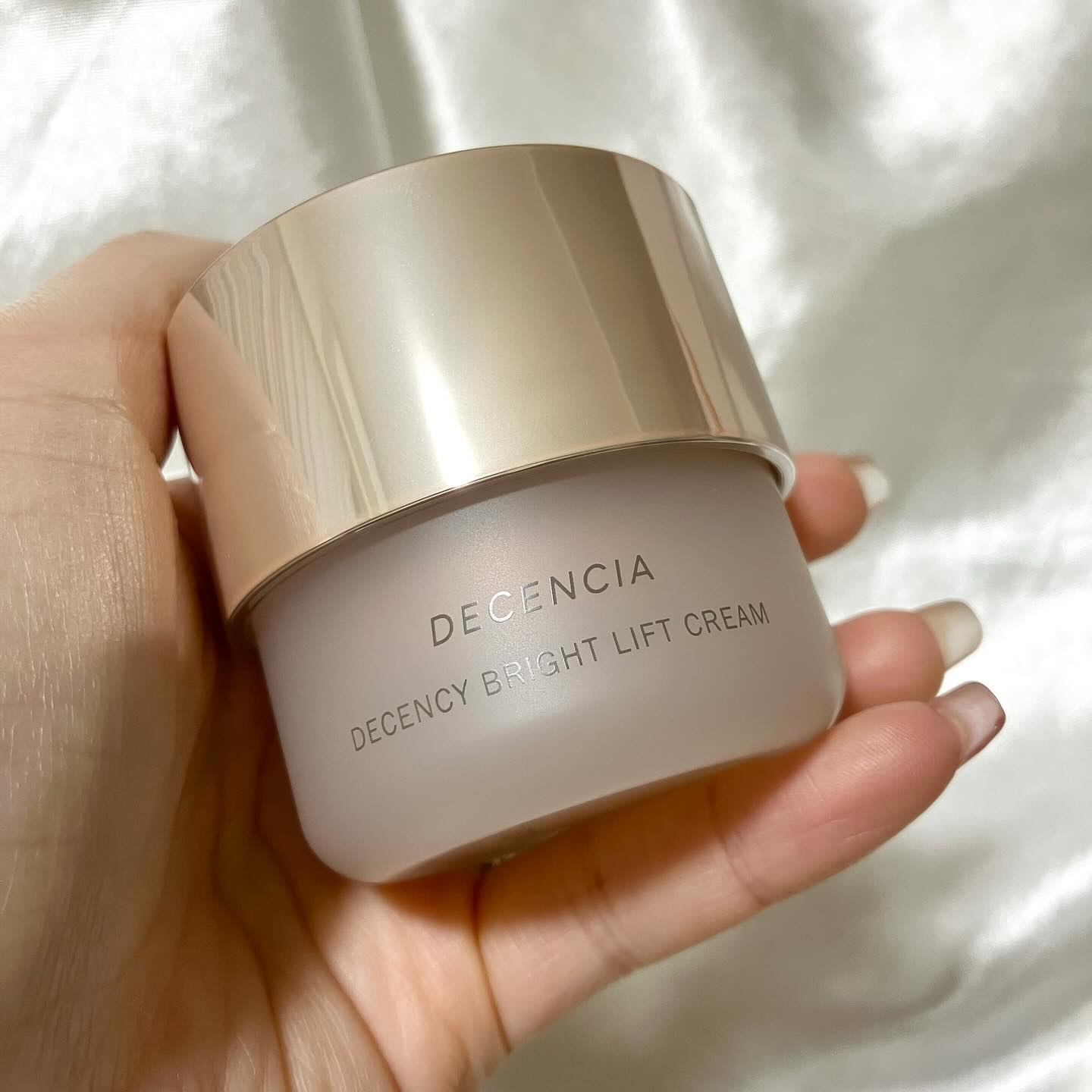 ディセンシア ディセンシー ブライトリフト クリーム/DECENCIA/フェイスクリームを使ったクチコミ（3枚目）