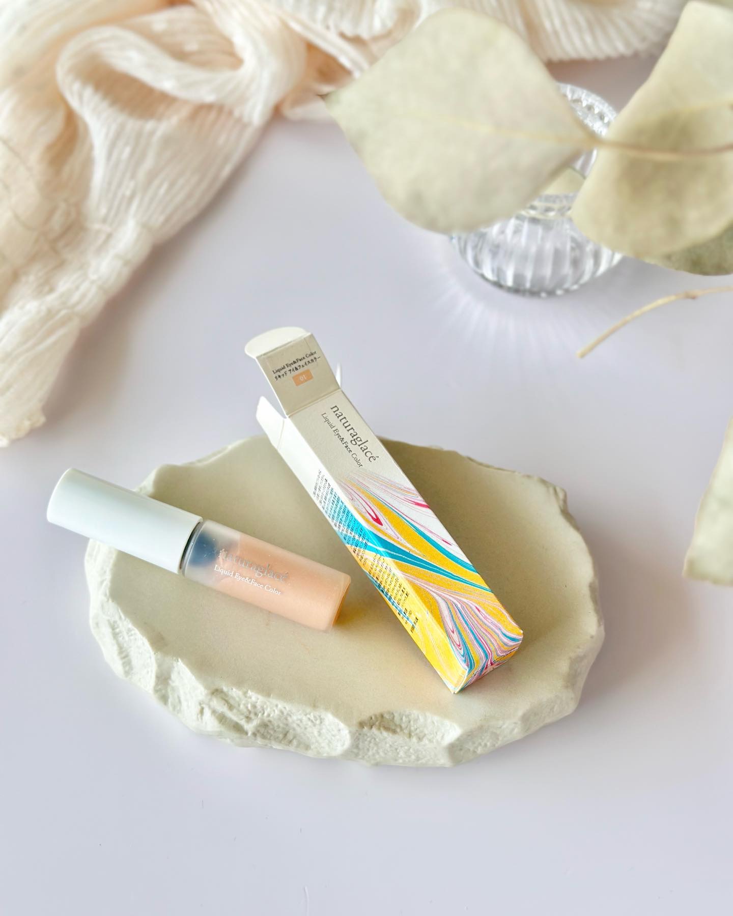 ナチュラグラッセ リキッド アイ＆フェイスカラー/ナチュラグラッセ/リキッドアイシャドウを使ったクチコミ（1枚目）