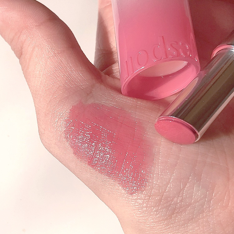 ノーウェアリップスティック バーミンググロー/espoir/口紅を使ったクチコミ（2枚目）