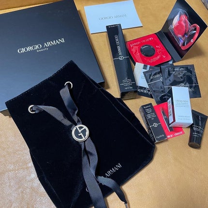 ネオヌード ファンデーション/ジョルジオ アルマーニ ビューティ/リキッドファンデーションを使ったクチコミ(2枚目)