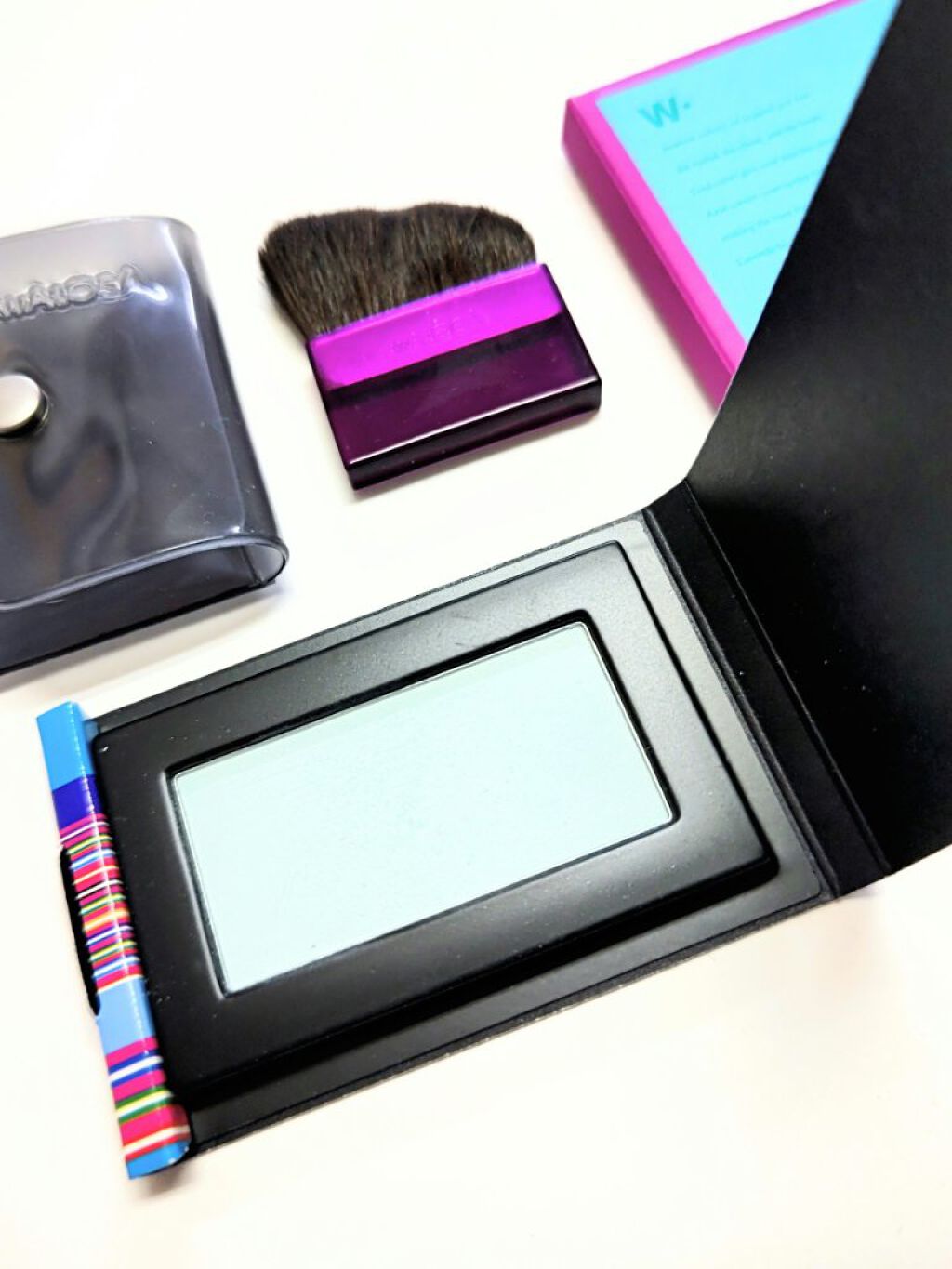 ニュアンスカラーズ＆パウダーブラシ/ワトゥサ/メイクブラシを使ったクチコミ（2枚目）