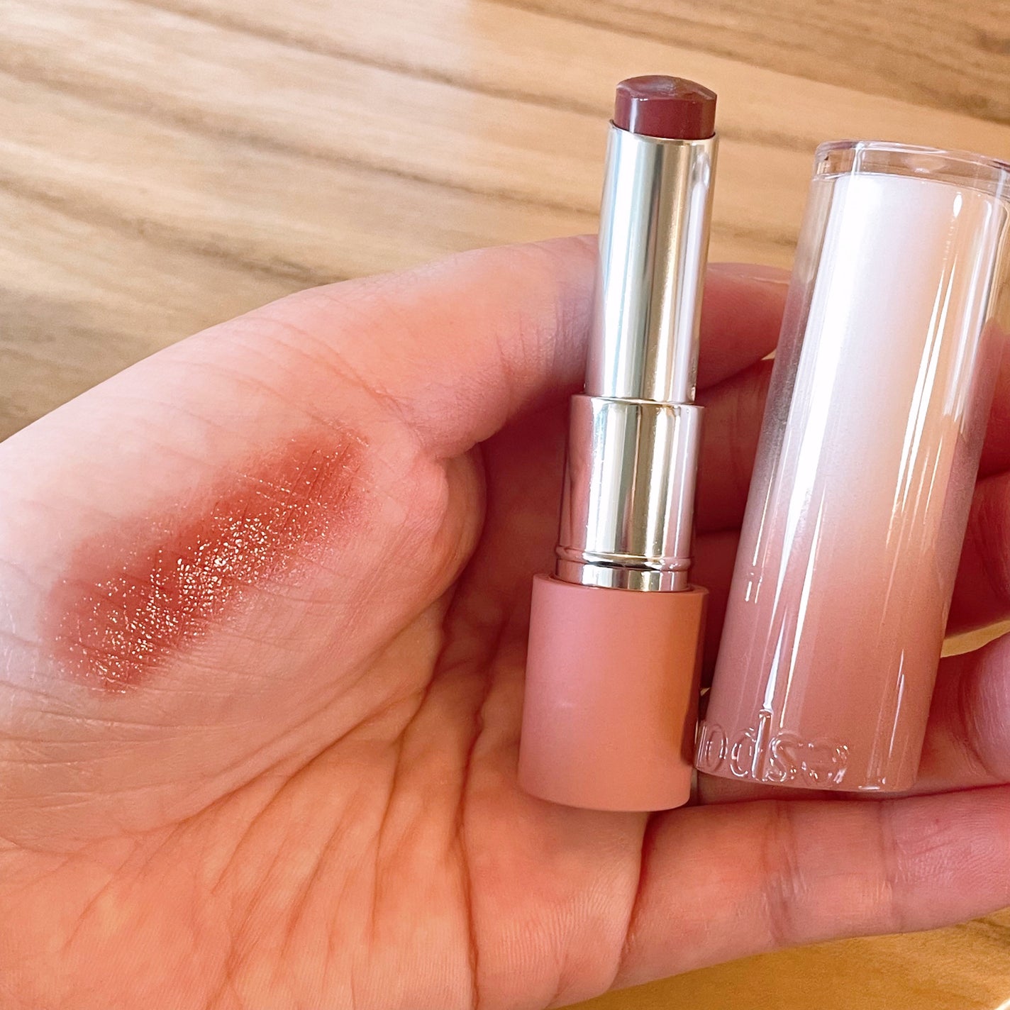 ノーウェアリップスティック バーミンググロー/espoir/口紅を使ったクチコミ(5枚目)