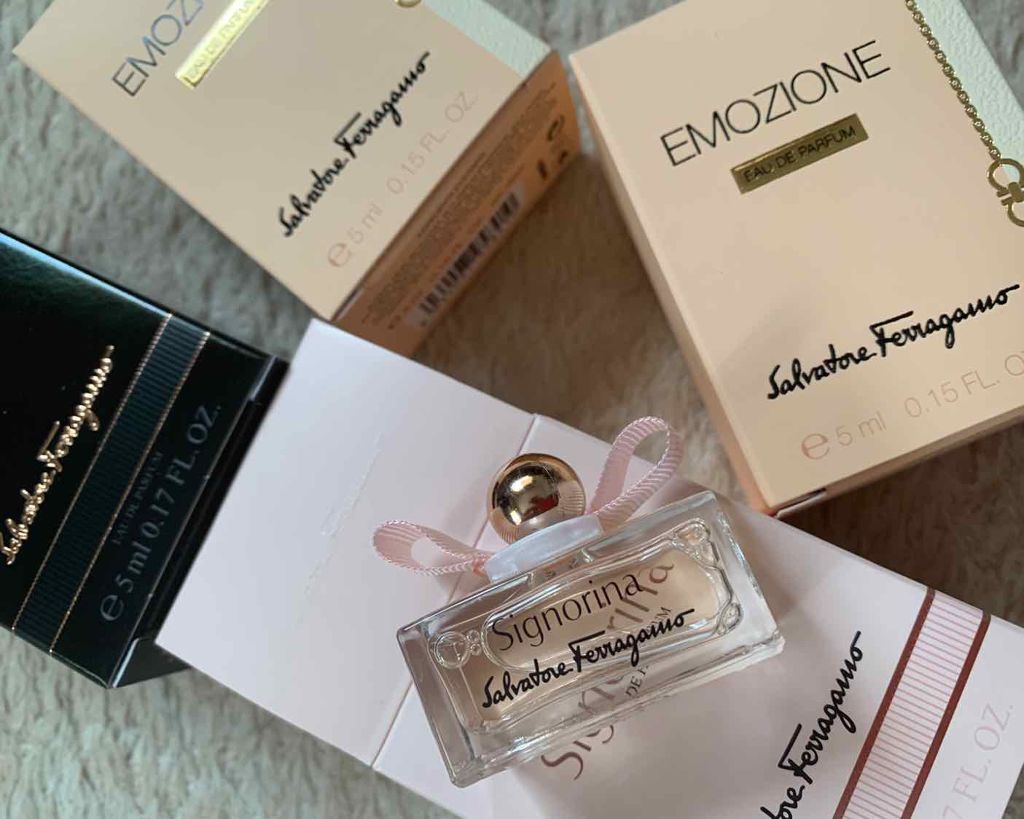 Signorina Eau de Parfum (Harrods)/Salvatore Ferragamo/香水(レディース)を使ったクチコミ(2枚目)