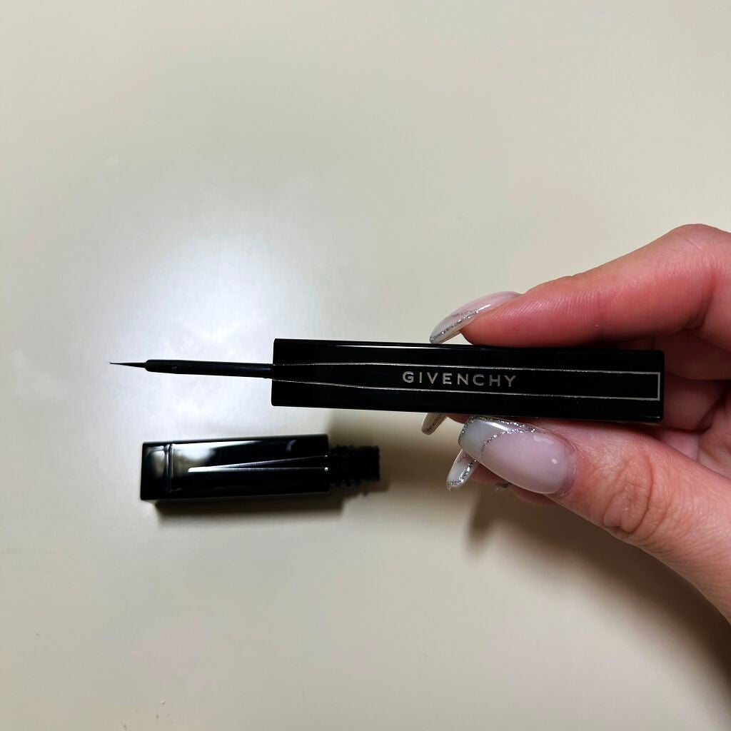 フェノメン・アイズ・ライナー/GIVENCHY/リキッドアイライナーを使ったクチコミ(2枚目)