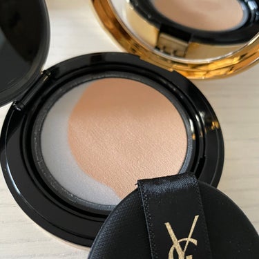 ラディアント タッチ グロウパクト B10/YVES SAINT LAURENT BEAUTE/クッションファンデーションを使ったクチコミ（3枚目）