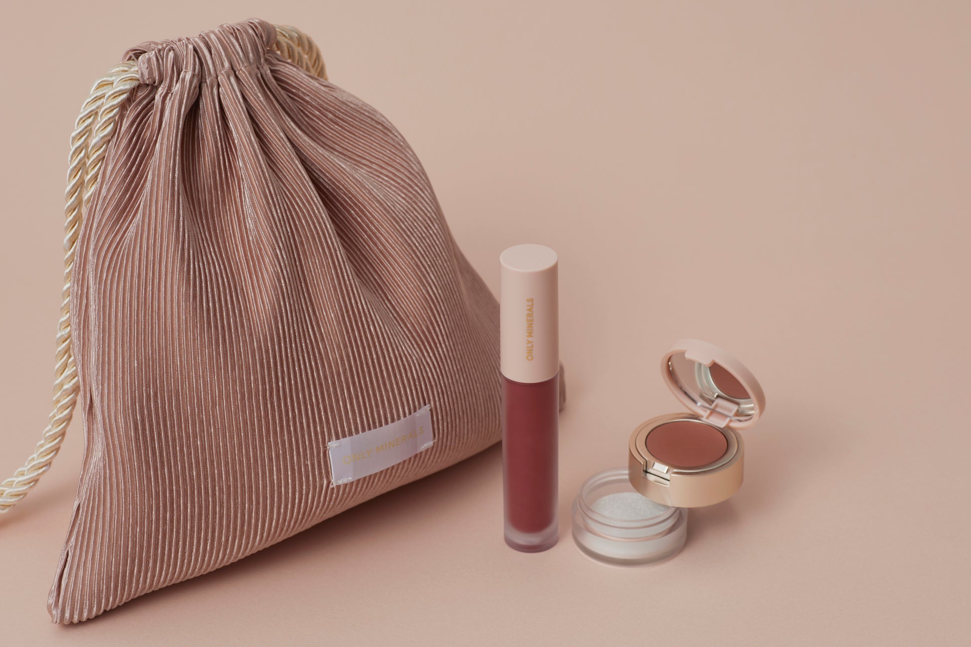 ONLY MINERALS エモーションズ コフレ