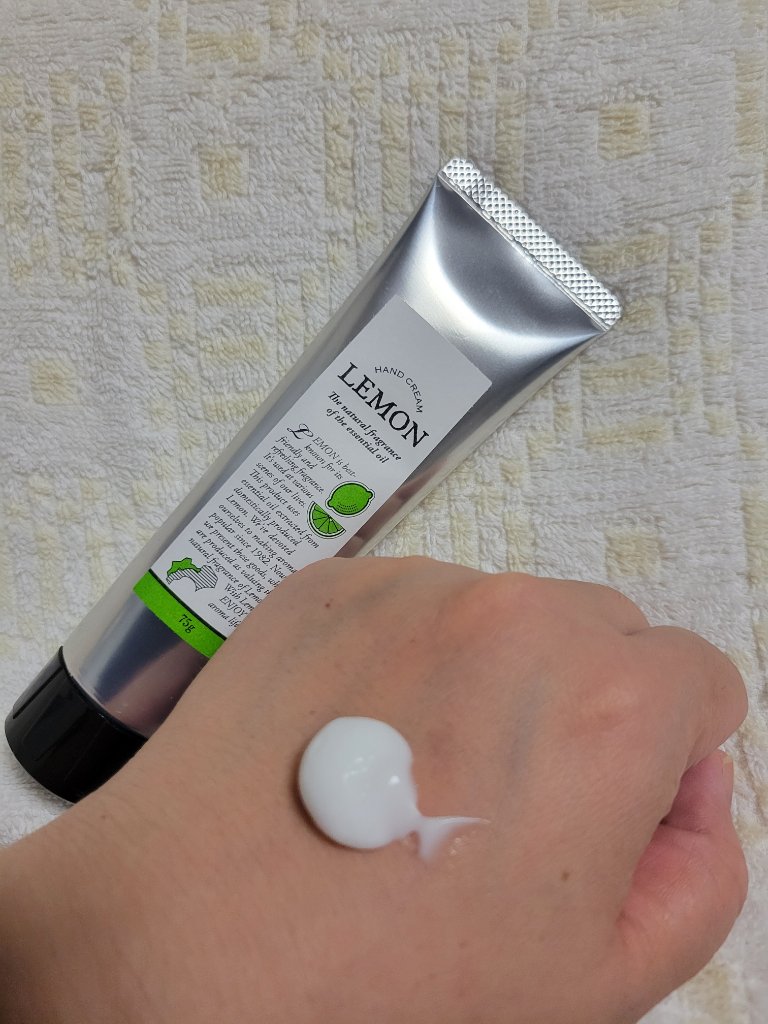 LEハンドクリーム レモン/美健コーポレーション/その他を使ったクチコミ（2枚目）