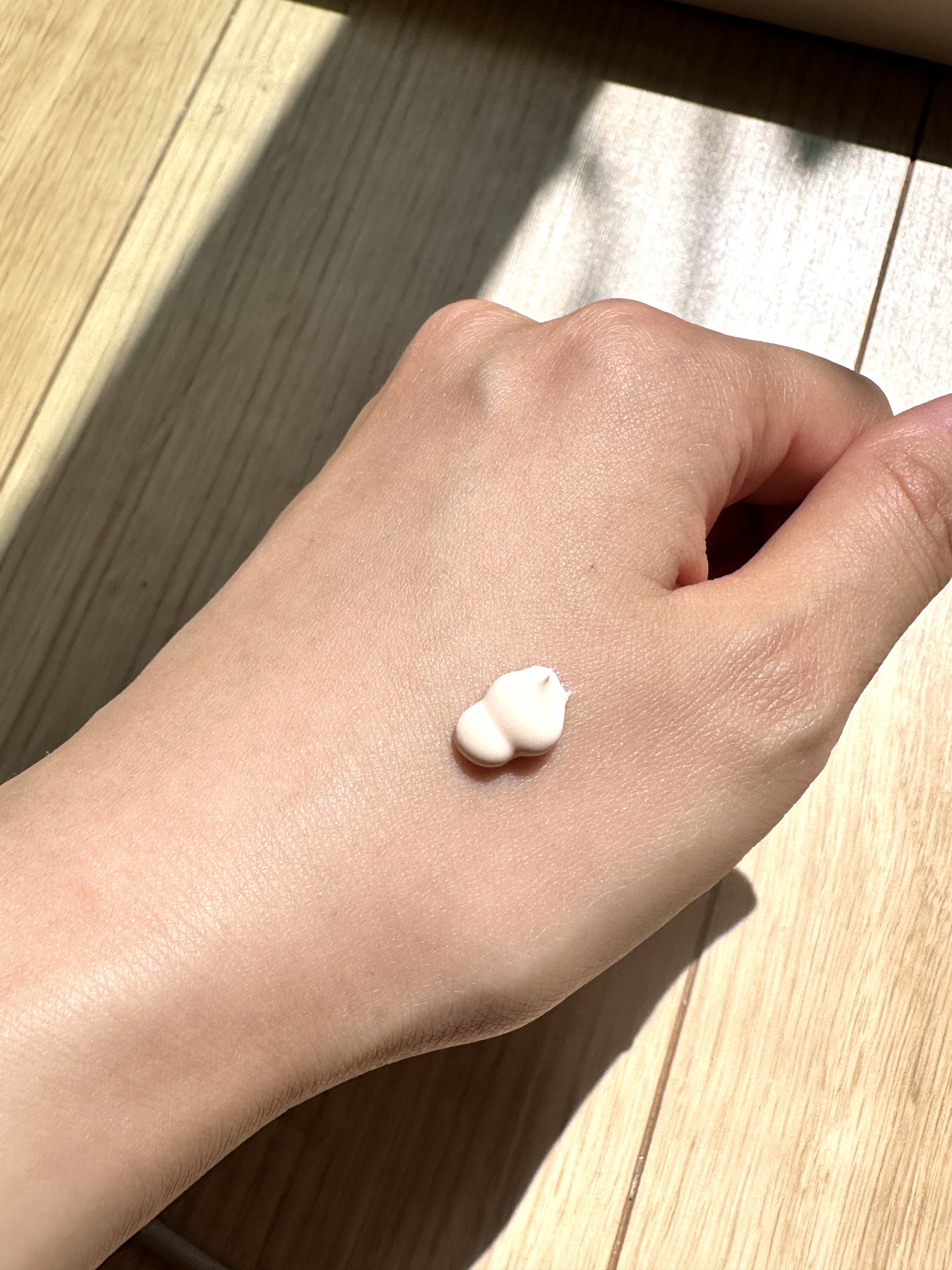 ブラックスネイルグルタチオントーンアップサン/Dr.G/日焼け止めクリームを使ったクチコミ（2枚目）