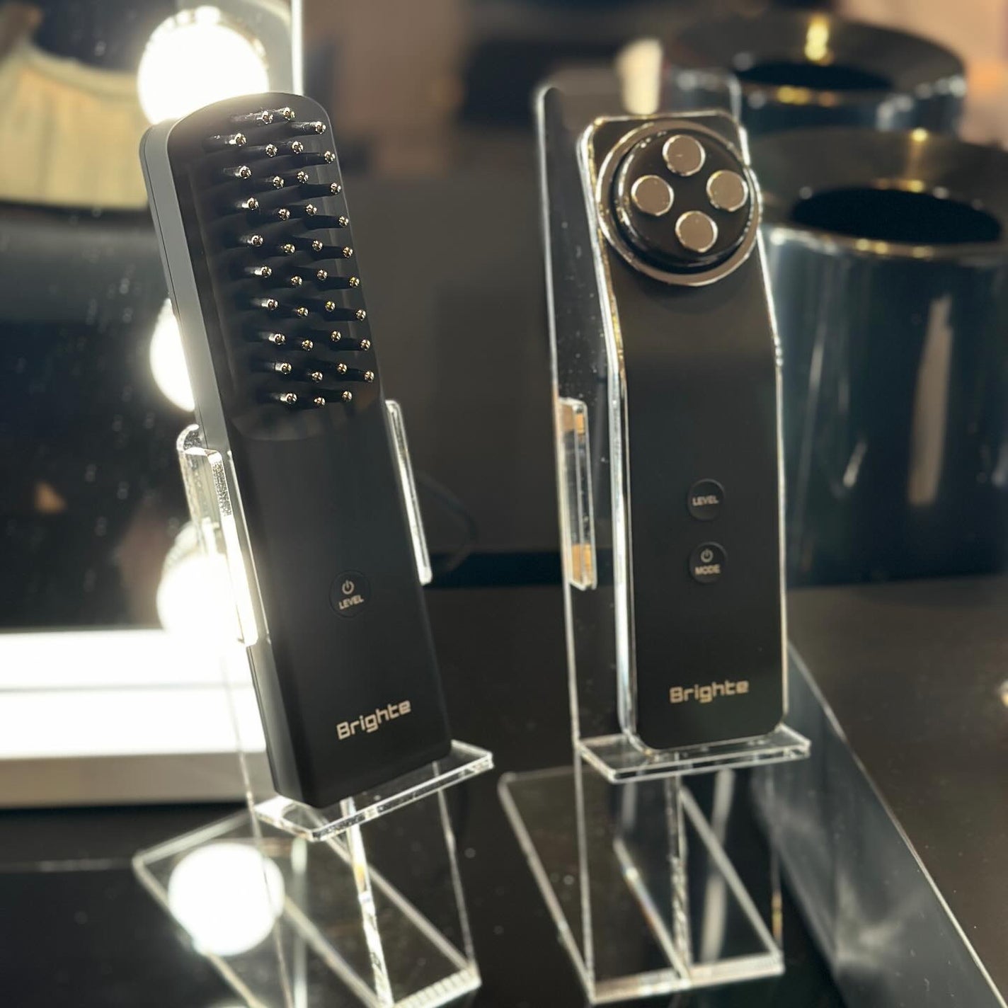 Brighteの美顔器・マッサージ エレキリフト&エレキブラシを使っ Brighteの美顔器・マッサージ エレキリフト&エレキブラシを使っ