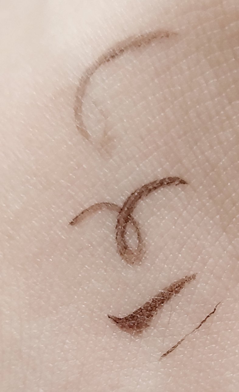 リキッドアイライナーR4/ラブ・ライナー/リキッドアイライナーを使ったクチコミ（3枚目）