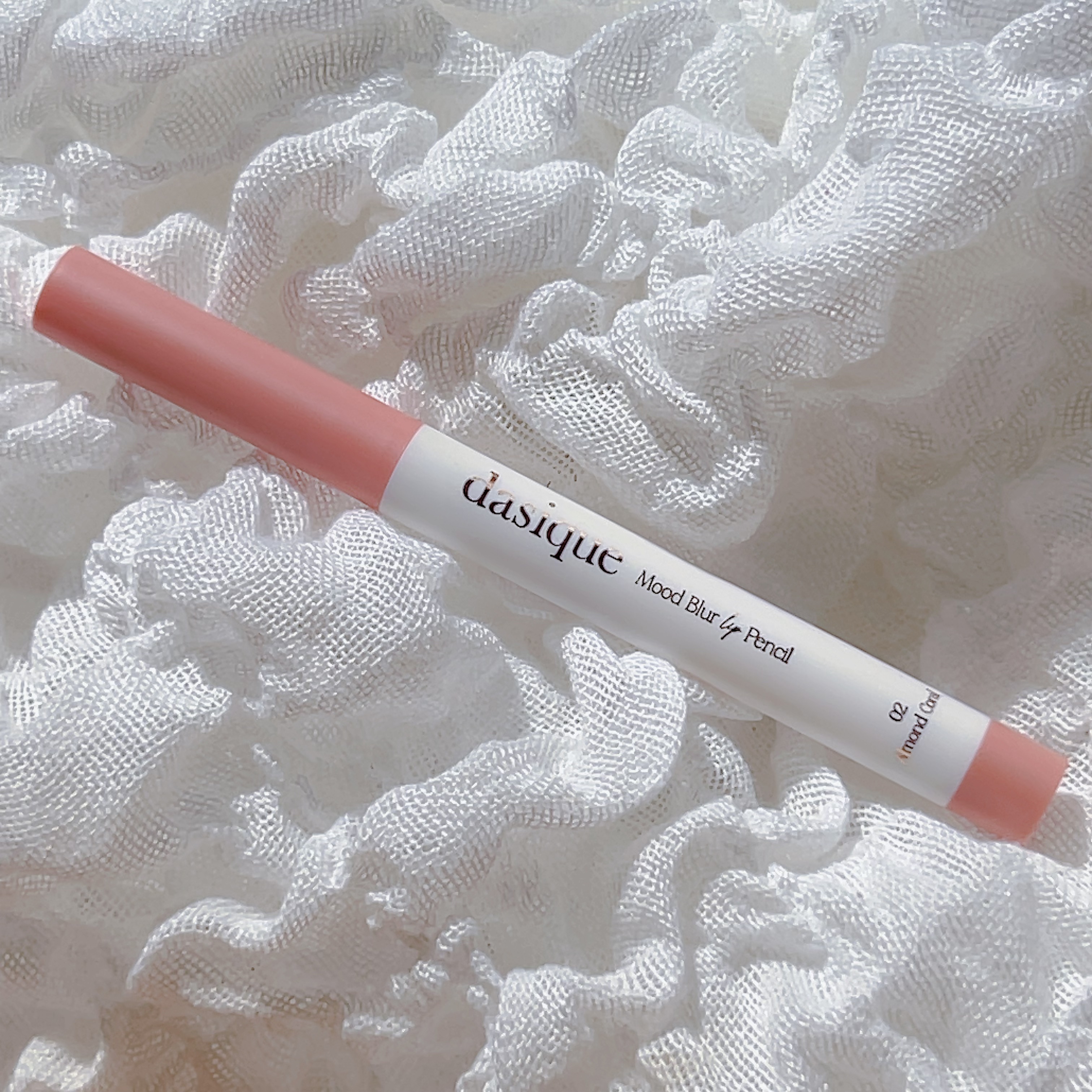 ムードブラーリップペンシル 02 アーモンドコーラル/dasique/リップライナーを使ったクチコミ（1枚目）