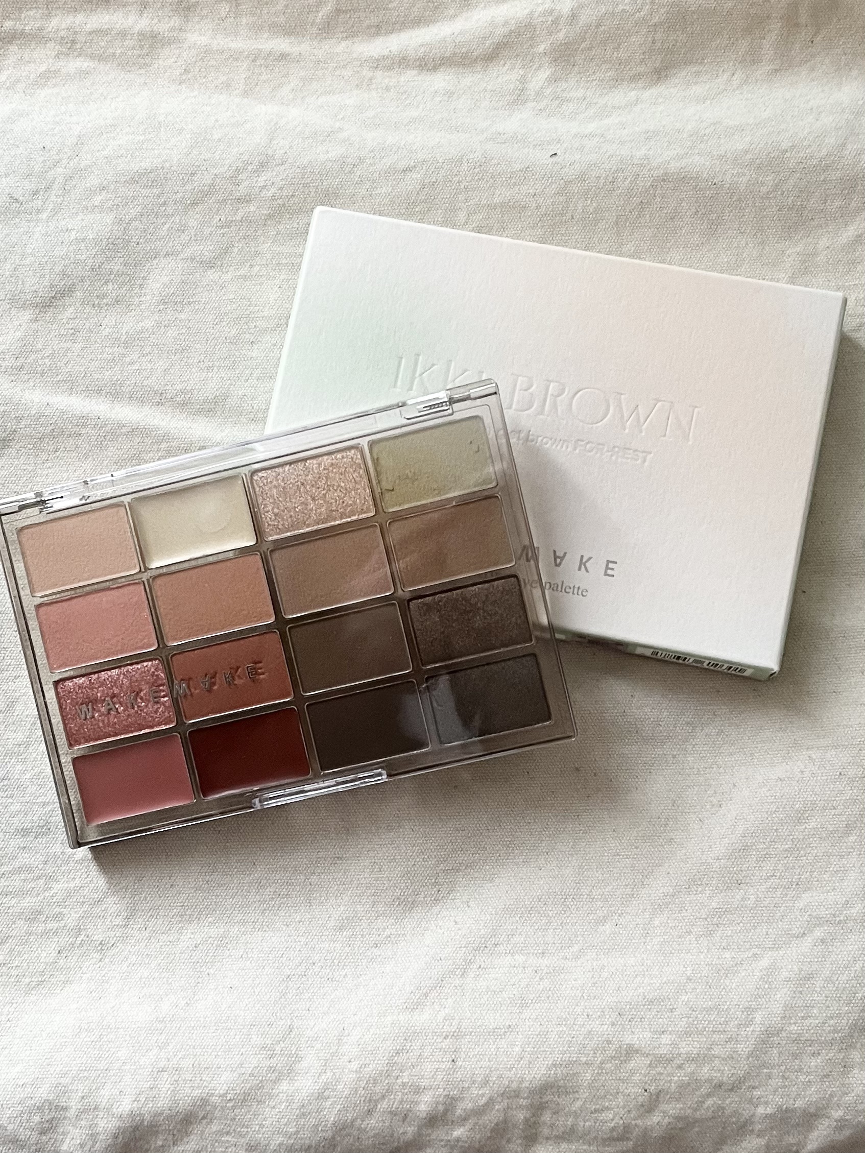 ソフトブラーリングアイパレット/wakemake/アイシャドウパレットを使ったクチコミ（1枚目）