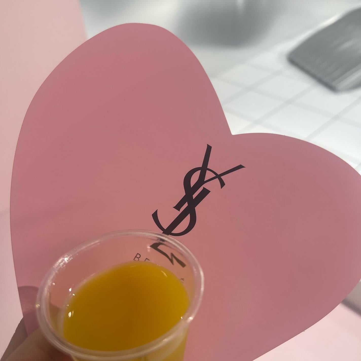 YSL ラブシャイン キャンディグレーズ/YVES SAINT LAURENT BEAUTE/口紅を使ったクチコミ(6枚目)