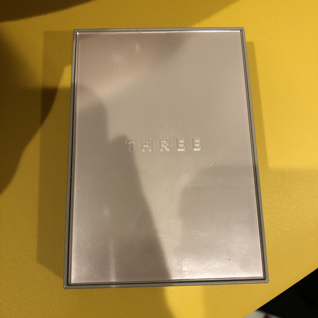 グローフリーダムパレットライジング/THREE/クリームハイライトを使ったクチコミ（1枚目）