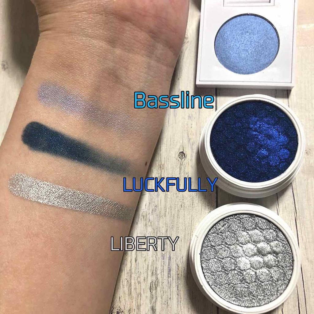 Super Shock Shadow/ColourPop/単色アイシャドウを使ったクチコミ（3枚目）