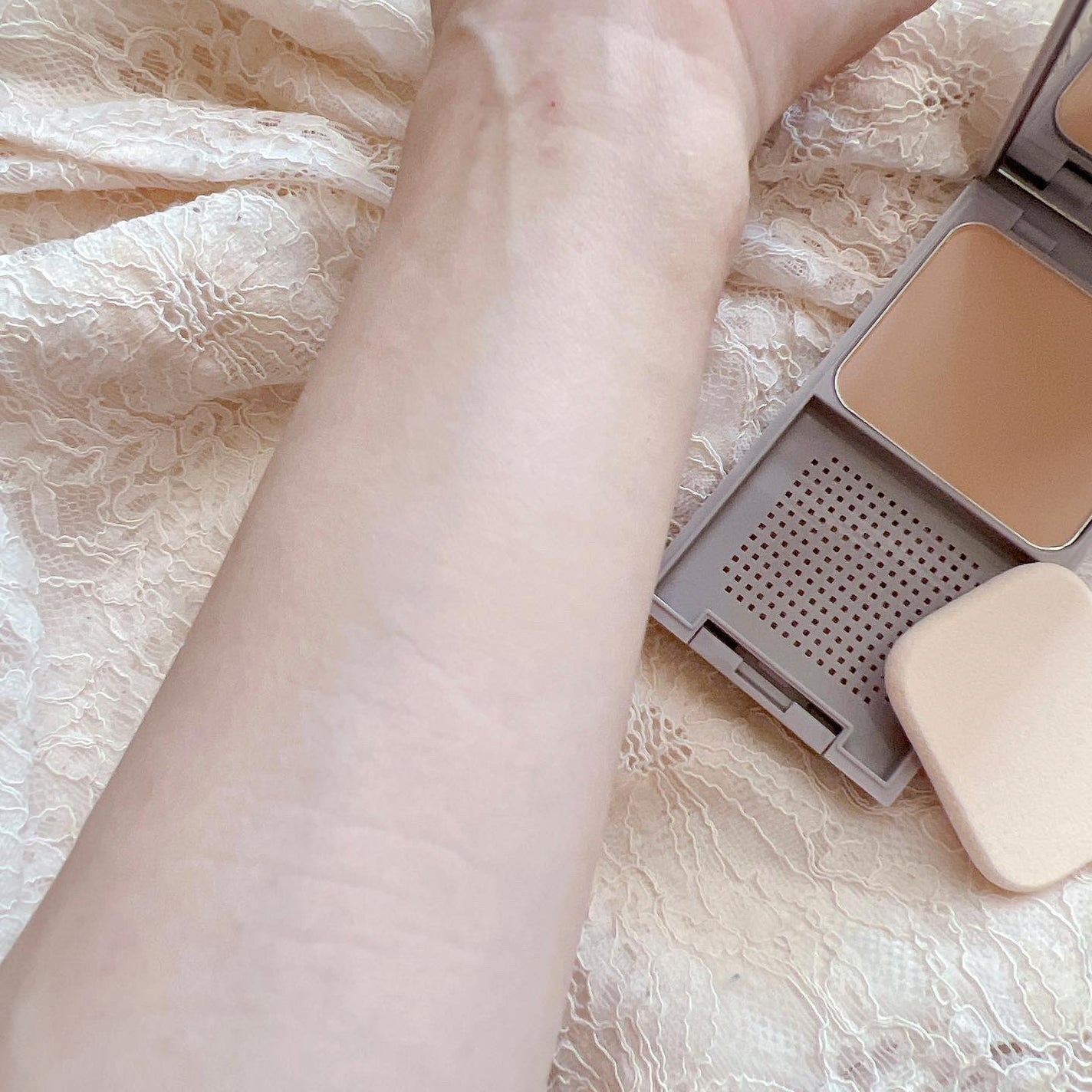 モイスチュアリフトファンデーション/rafuna/クリーム・エマルジョンファンデーションを使ったクチコミ(7枚目)