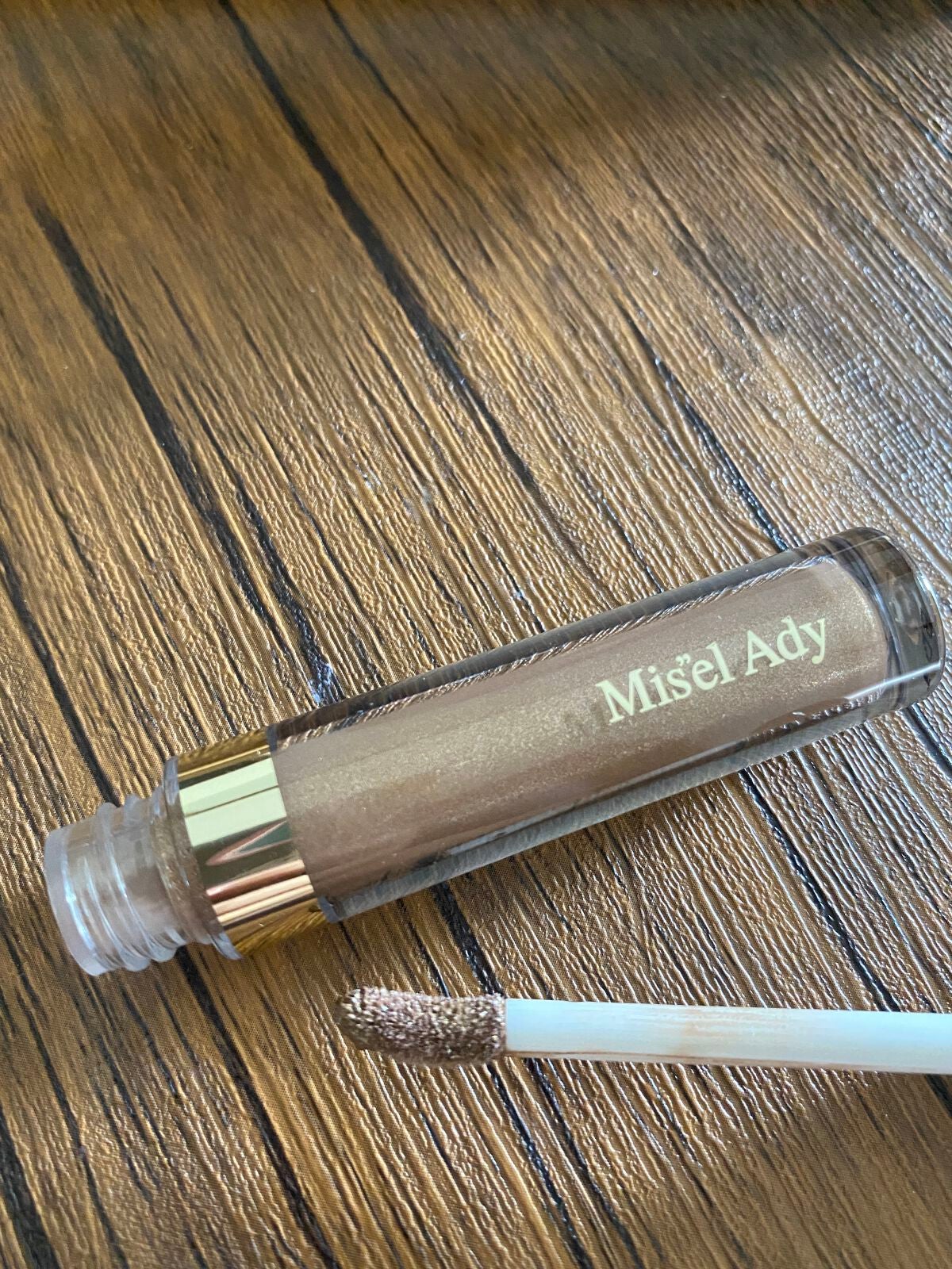 ミゼルエディスムースアイティント/スキューズミー/リキッドアイシャドウを使ったクチコミ(1枚目)