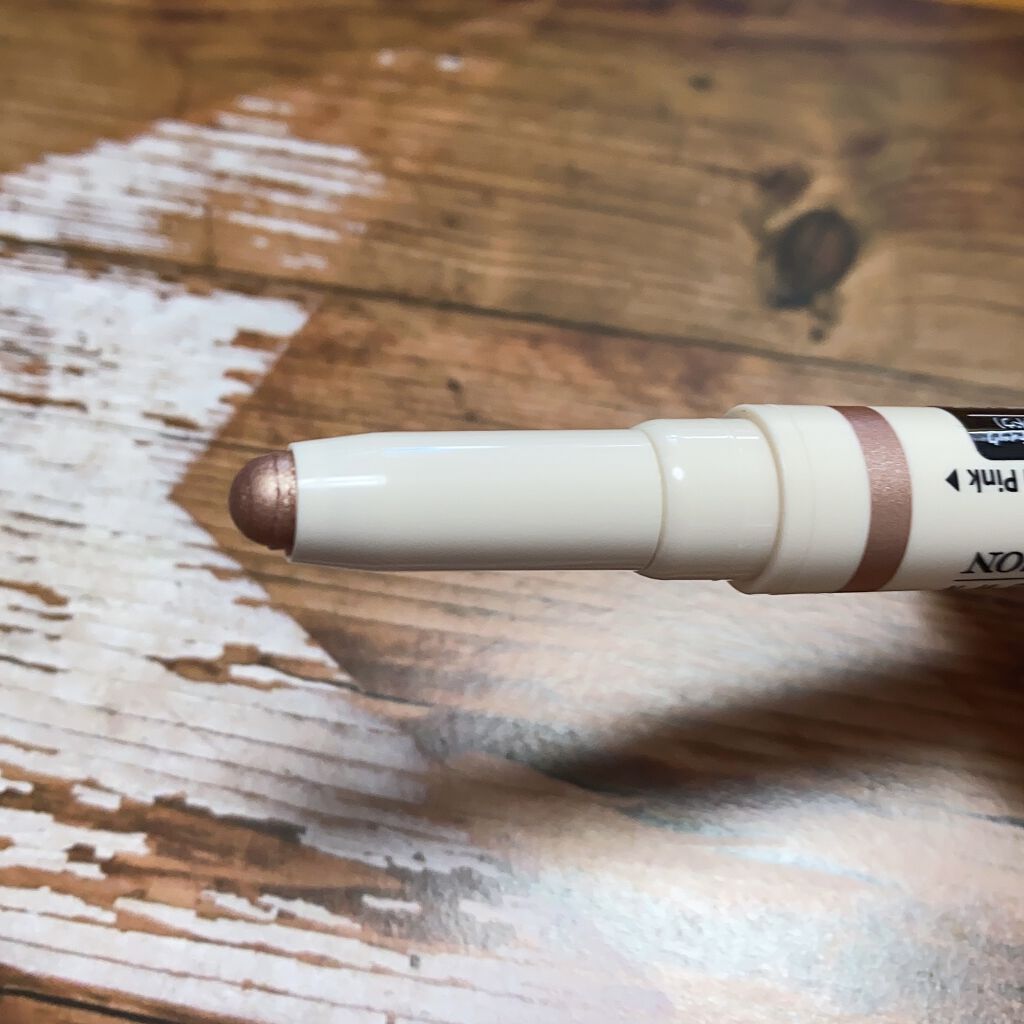 ロングウェア デュアルエンド クリーム シャドウ スティック L01 オパール/ゴールデンピンク/BOBBI BROWN/スティックアイシャドウを使ったクチコミ（3枚目）