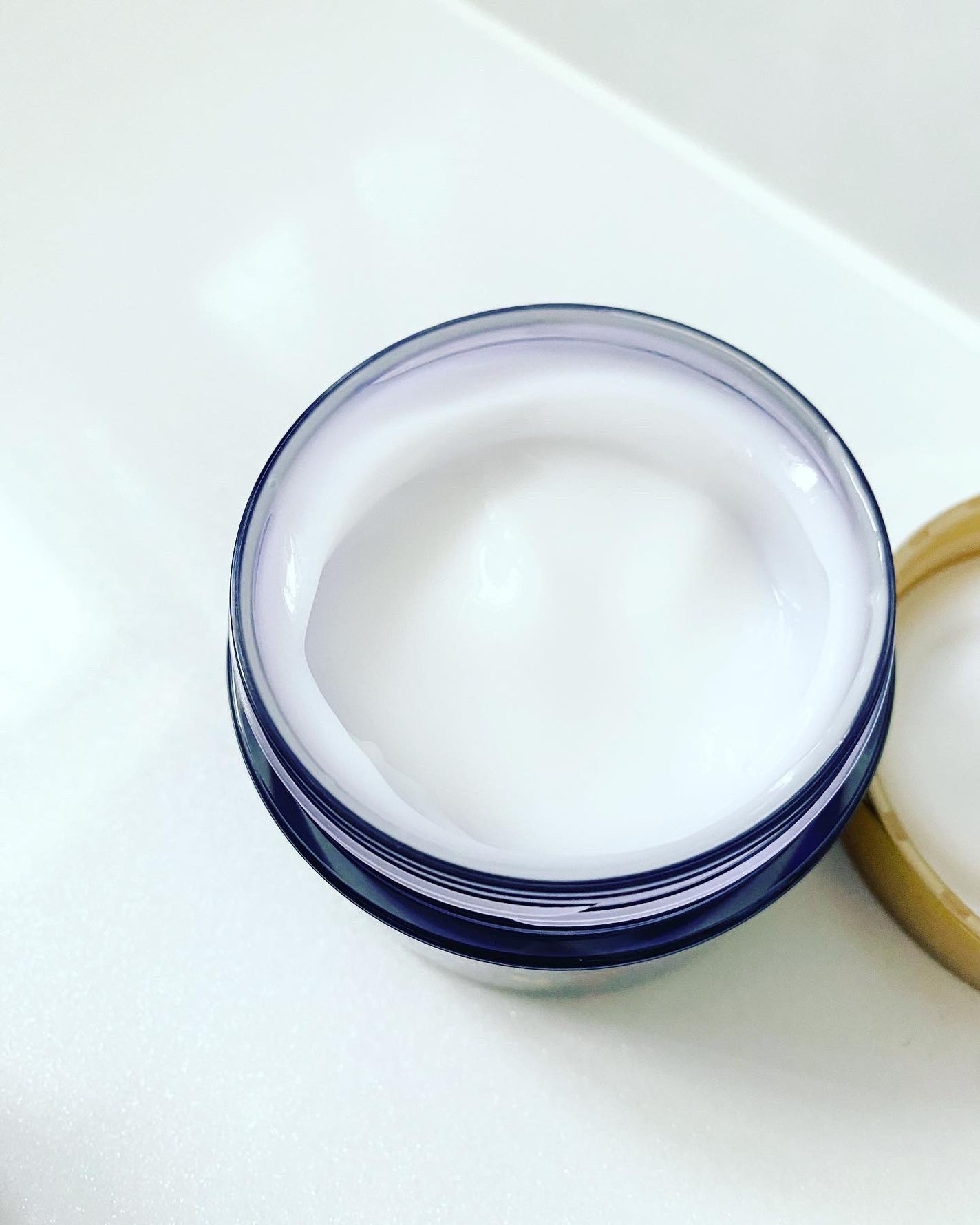 バタフライクイーン ゴールドエクストラ/フェイシャルコスメティック研究所/オールインワン化粧品を使ったクチコミ(2枚目)