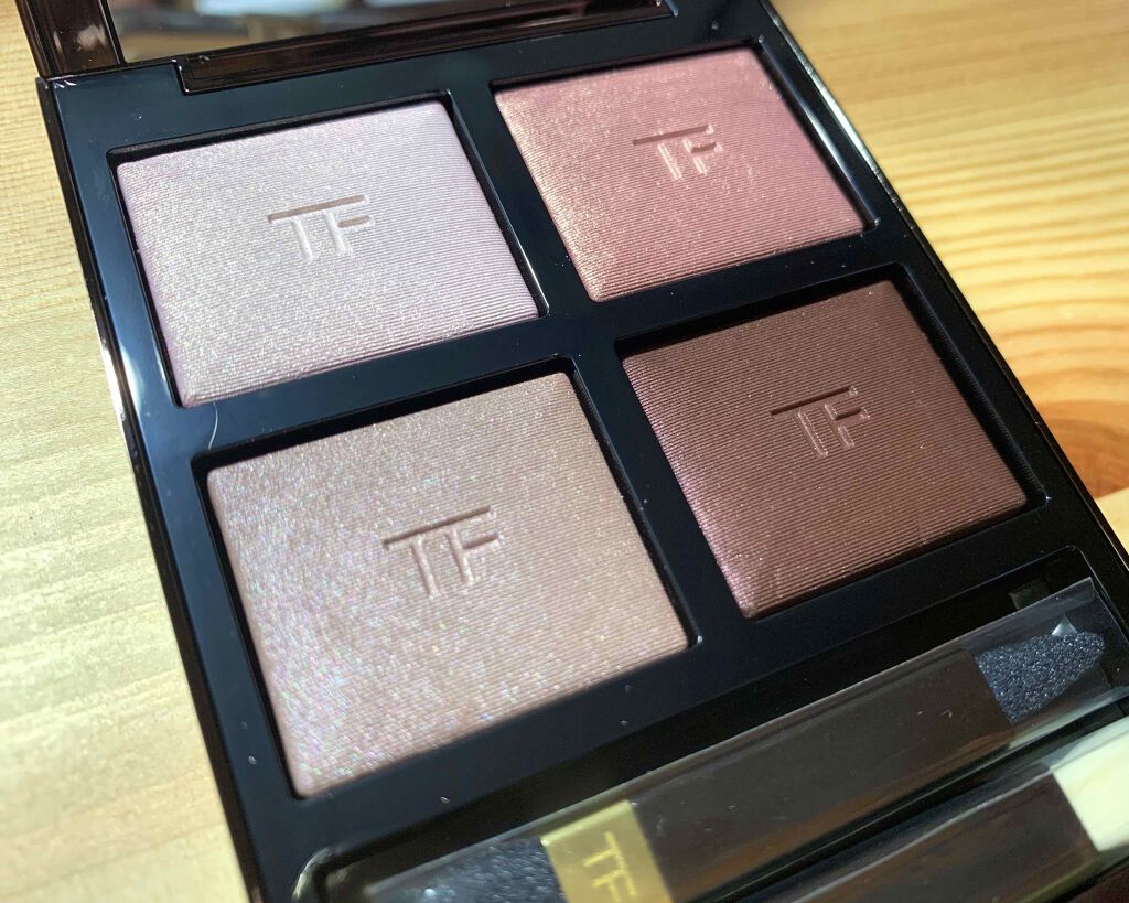 けろっぴ on LIPS 「トムフォード・27Aヴァージンオーキッド初めての諭吉アイシャド..」(1枚目)