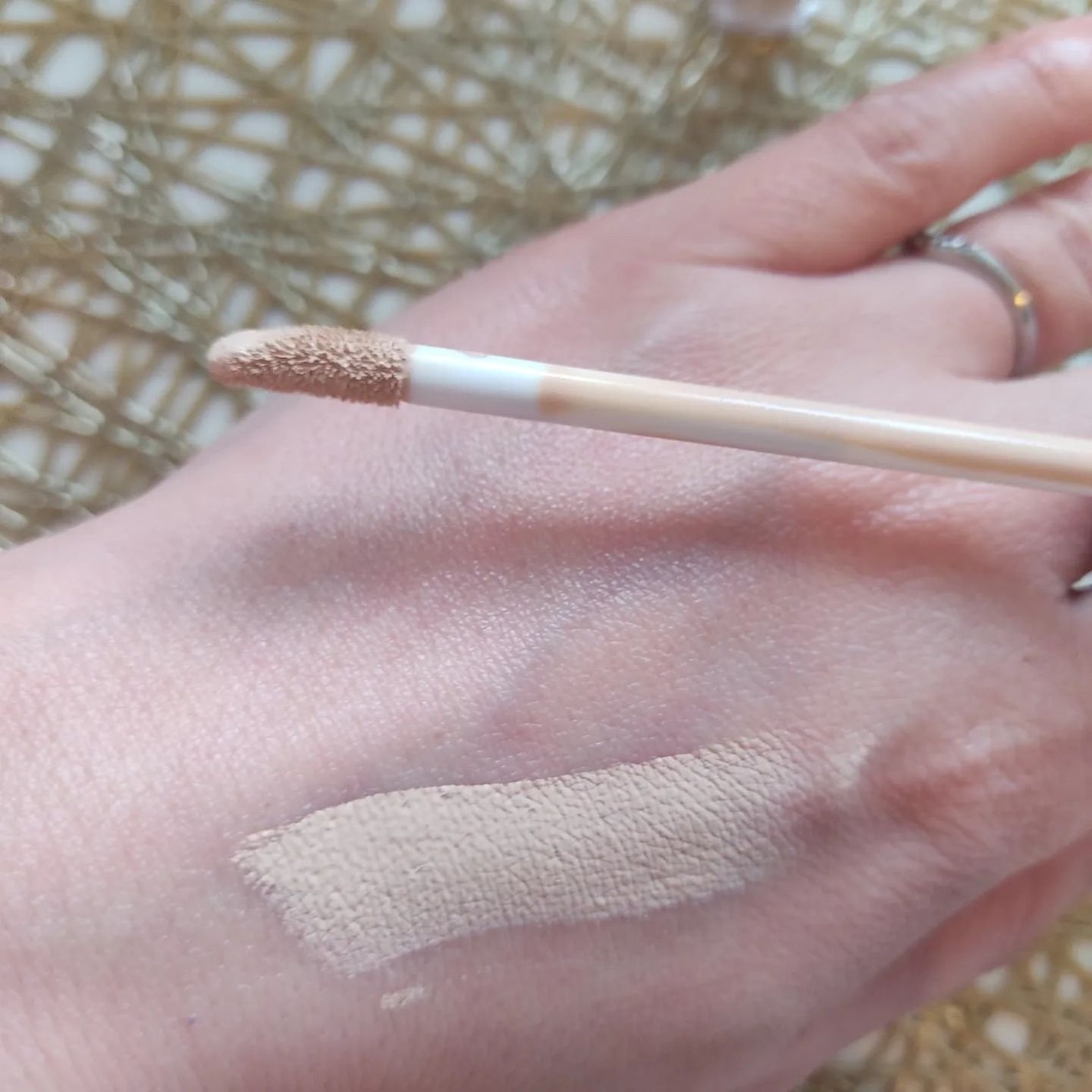 ロングラスティングチップコンシーラー/LUNA/リキッドコンシーラーを使ったクチコミ(2枚目)