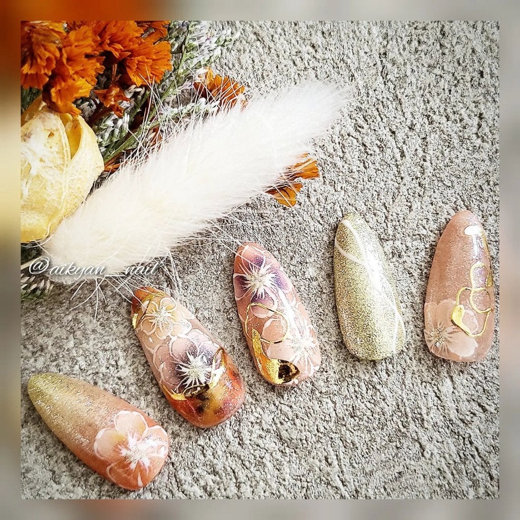 AIKA フォロバ100✨ on LIPS 「YouTubeで大人気♥ネイリストみかさんプロデュースのキ..」(4枚目)