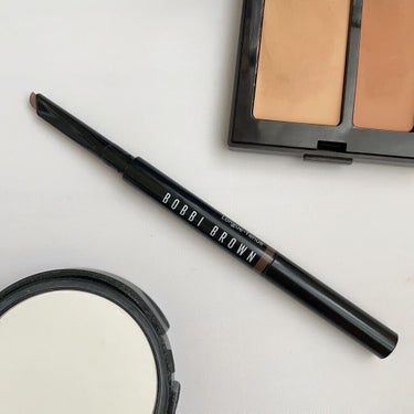 BOBBI BROWN パーフェクトリー ディファインド ロングウェア ブロー ペンシルのクチコミ「眉毛 How to▶︎▶︎▶︎

メイクで何が1番苦手？と聞かれたら
すかさず眉毛！！と答える.....」（1枚目）