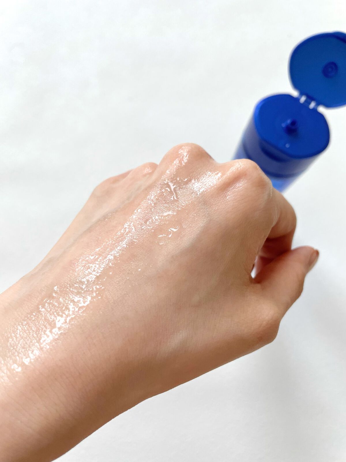 ãã©ã€ããã³ã°ã±ã¢ ããŒã·ã§ã³ MïŒå»è¬éšå€åïŒ/ã¢ã¯ã¢ã¬ãŒãã«/åç²§æ°Žã䜿ã£ãã¯ãã³ãïŒ4æç®ïŒ