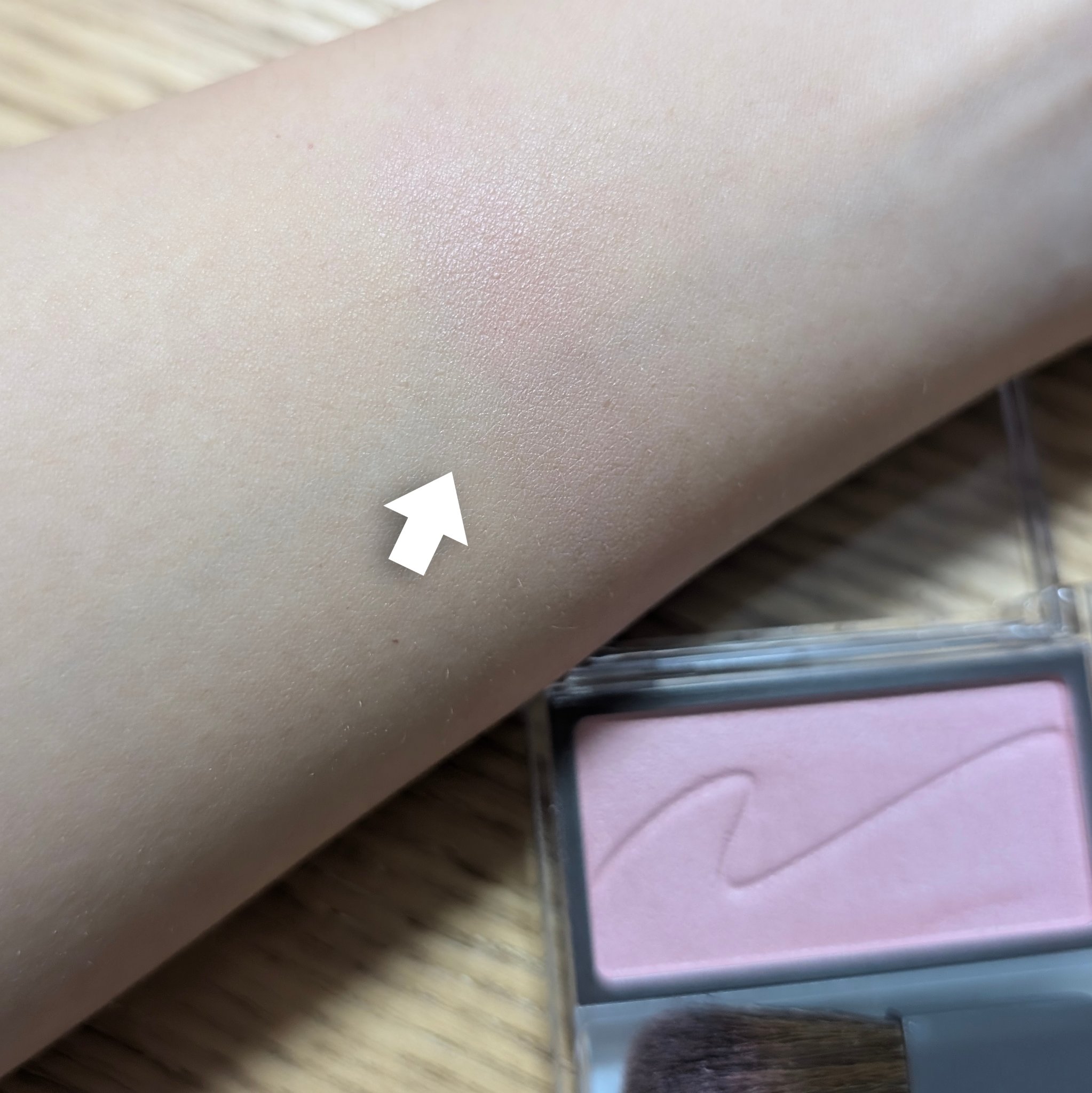 チークブラッシュ 04 ピュアピンク/CEZANNE/パウダーチークを使ったクチコミ（3枚目）