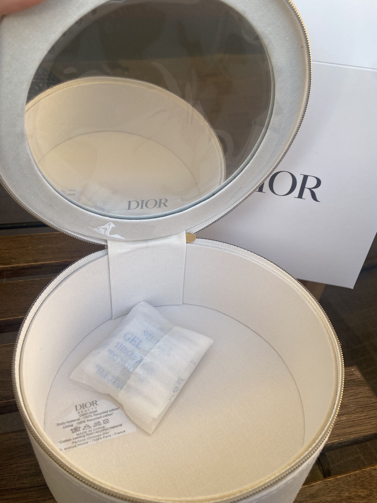 バニティポーチ/Dior/化粧ポーチを使ったクチコミ（3枚目）