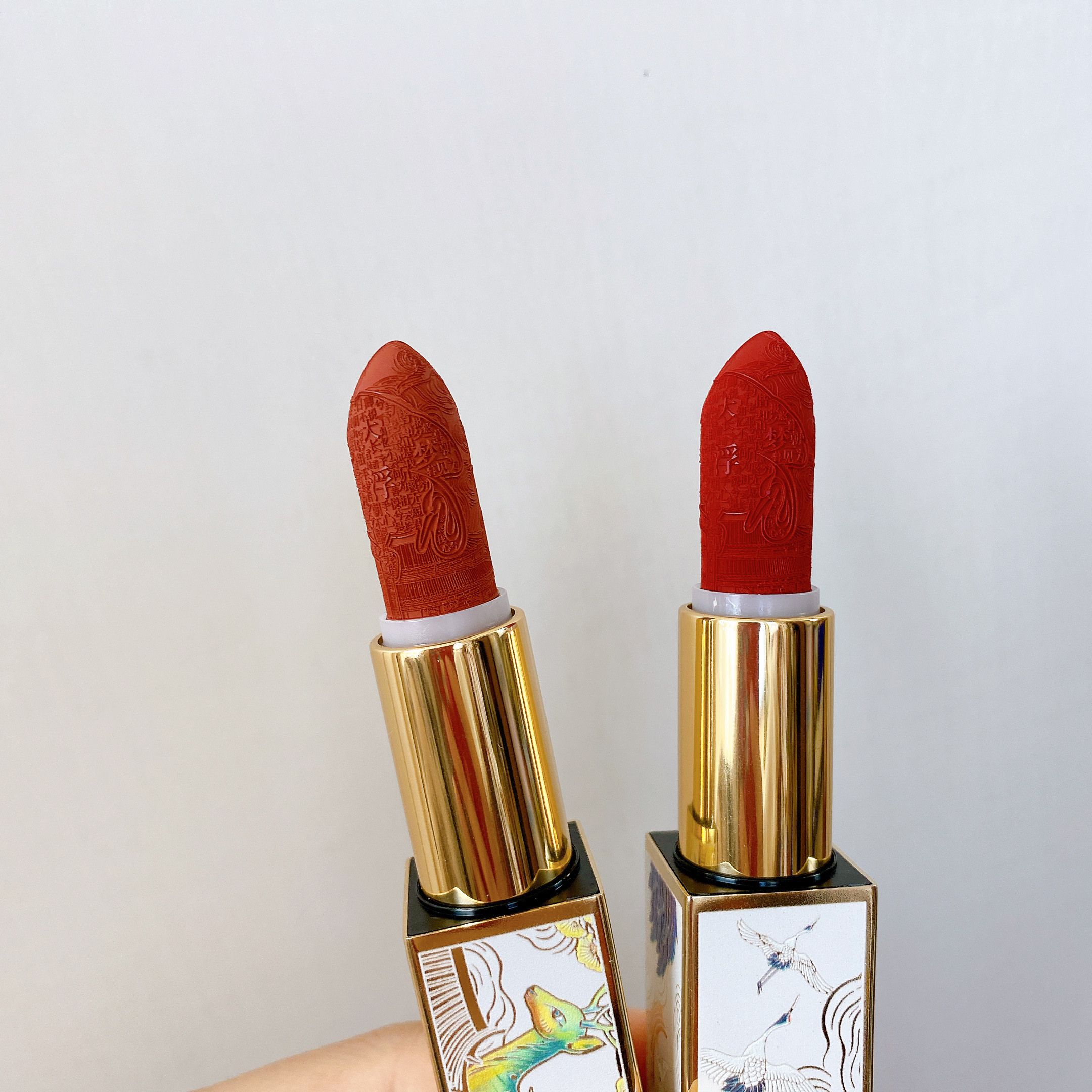 浮生若夢シリーズ ラブレター彫刻口紅/CATKIN/口紅を使ったクチコミ（3枚目）