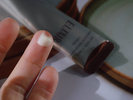 レチノパワー リンクルクリーム /エリクシール/アイケア・アイクリームを使ったクチコミ(4枚目)