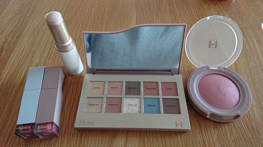 トゥルーディメンションラディアンスバーム/hince/スティックハイライトを使ったクチコミ（1枚目）