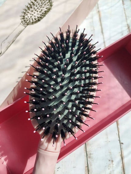 シヴ デュアルオーバル ヘアブラシ/フランフラン/ヘアブラシを使ったクチコミ(2枚目)