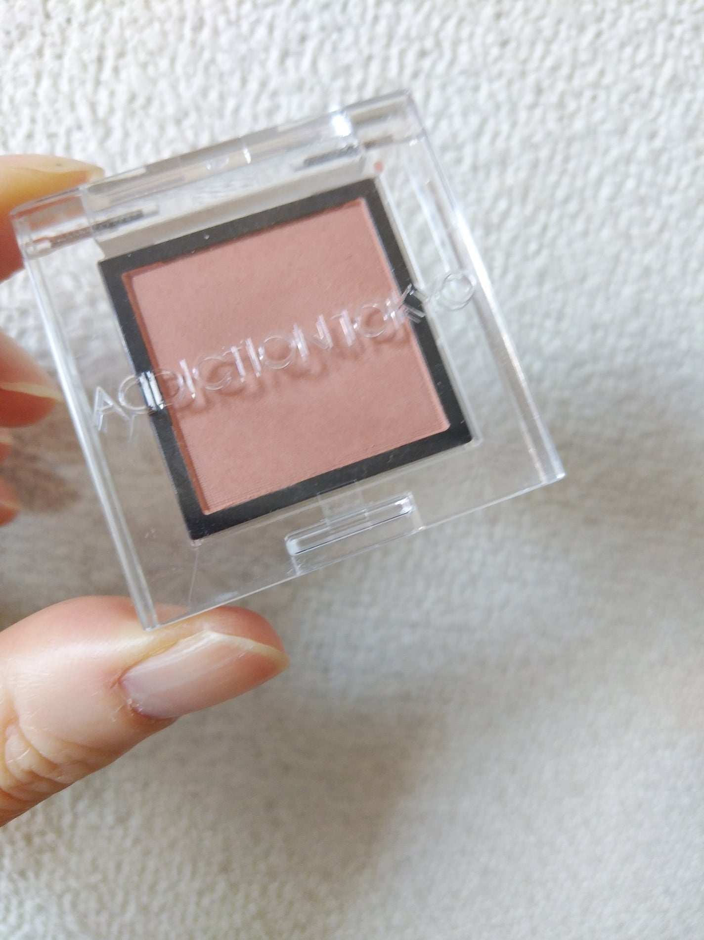 アディクション ザ アイシャドウ マット/ADDICTION/単色アイシャドウを使ったクチコミ(2枚目)