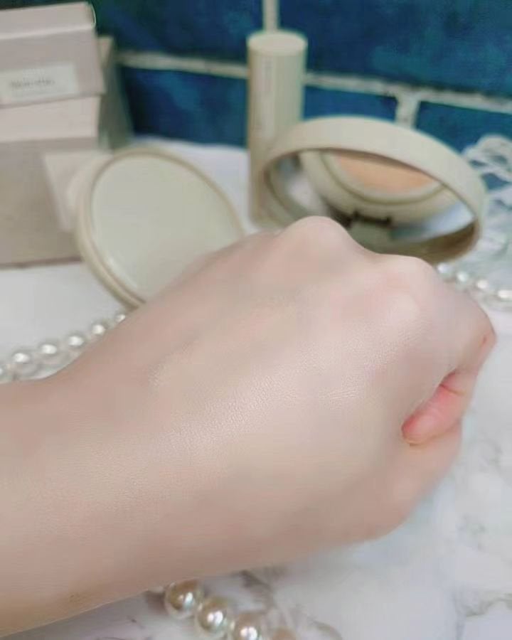 スキンステイ ソフトグロウクッション/su:m37°/クッションファンデーションを使ったクチコミ(4枚目)