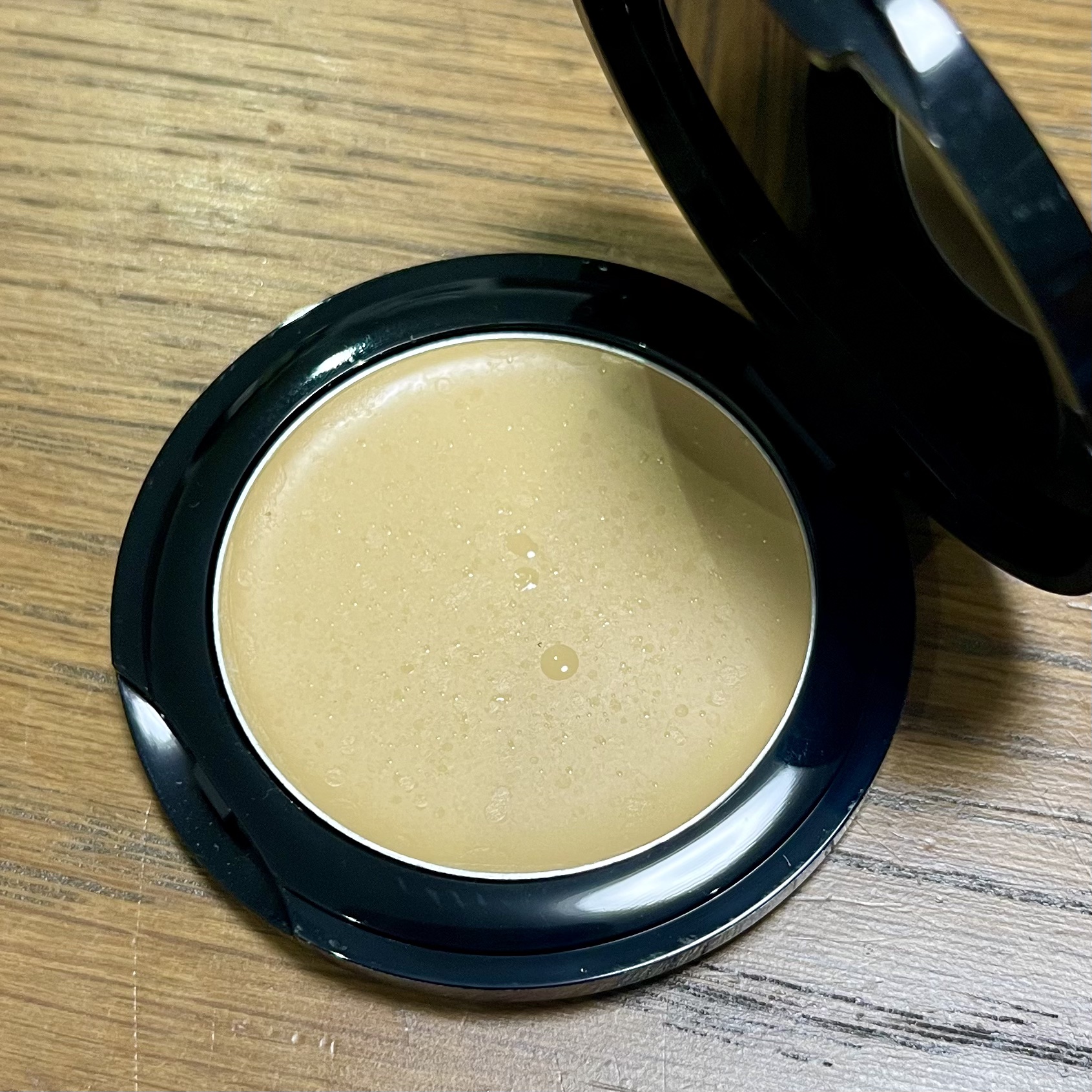 24 ミネラルクリームファンデ 03ナチュラル/24h cosme/パウダーファンデーションを使ったクチコミ（2枚目）