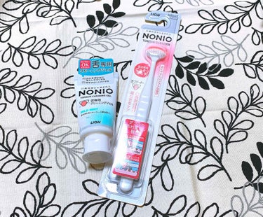 ❁❁❁NONIO 舌専用クリーニングジェル＆舌クリーナー❁❁❁

SNSで話題になってたので買ってみました✨

クリーニングジェルはミントの清涼感がありますが、きつくなく爽やかです。

クリーナーも柔ら