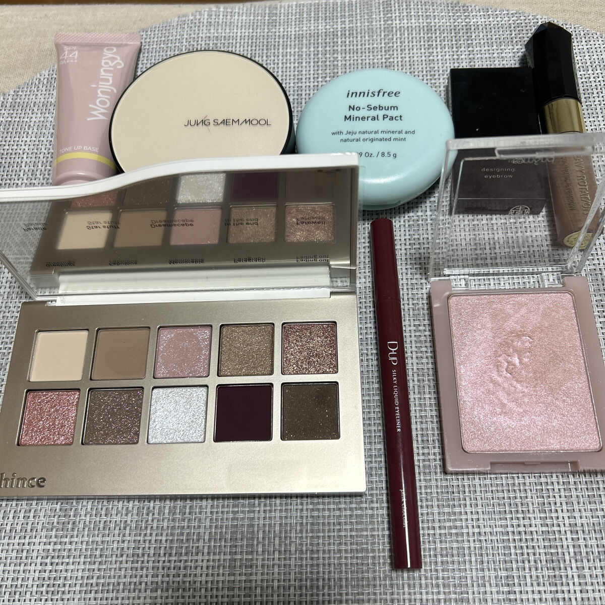 ノーセバム　ミネラルパクト　S/innisfree/プレストパウダーを使ったクチコミ（2枚目）