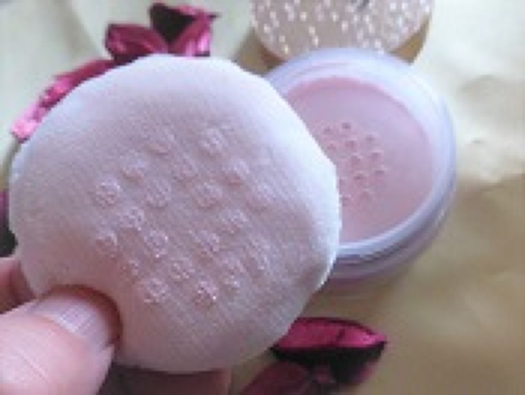 AQ MW フェイスパウダー/DECORTÉ/ルースパウダーを使ったクチコミ(2枚目)